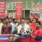 ভোটের অধিকার  না থাকায় শ্রমিকেরা আরও ক্ষমতাহীন ও নিঃস্ব হয়েছে