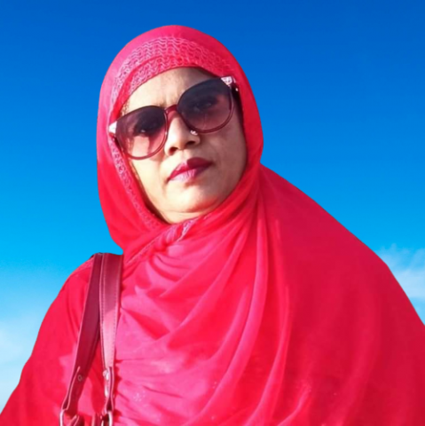 ছবি : প্রধান শিক্ষক নাসরিন আক্তার।