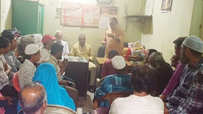 ক্ষমতায় থাকার রাজনৈতিক ম্যান্ডেট না থাকায় দেশে এক ধরনের নৈরাজ্য দেখা দিয়েছে : সাইফুল হক