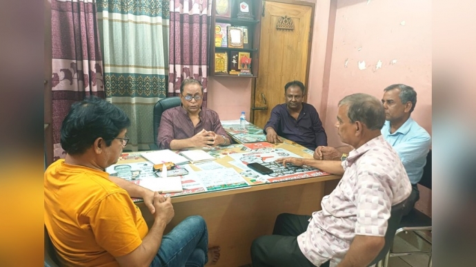 সরকারের দুই মাসের মাথায়  অনাকাঙ্ক্ষিতভাবে মানুষের প্রত্যাশার পারদ কিছুটা নামতে শুরু করেছে